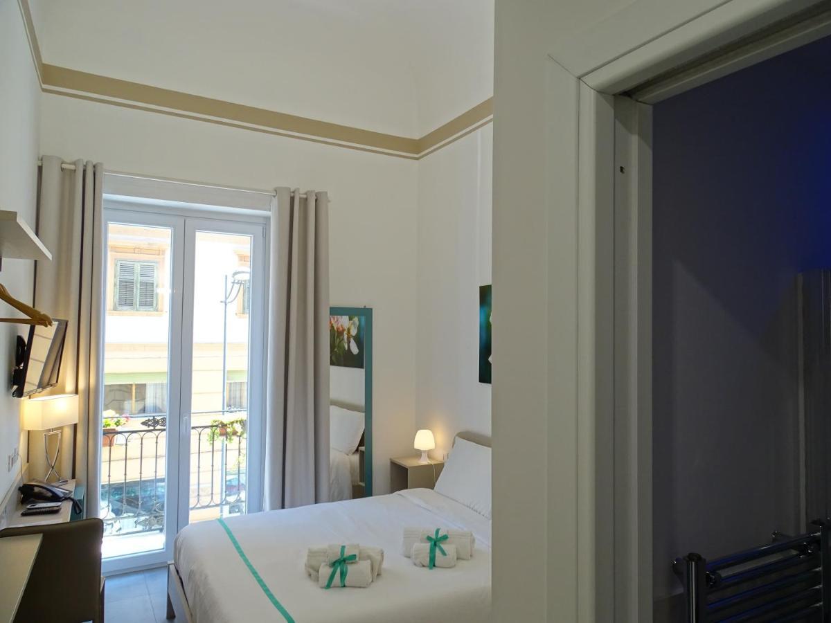 Le Quattro Stagioni - Rooms & Suites パレルモ エクステリア 写真