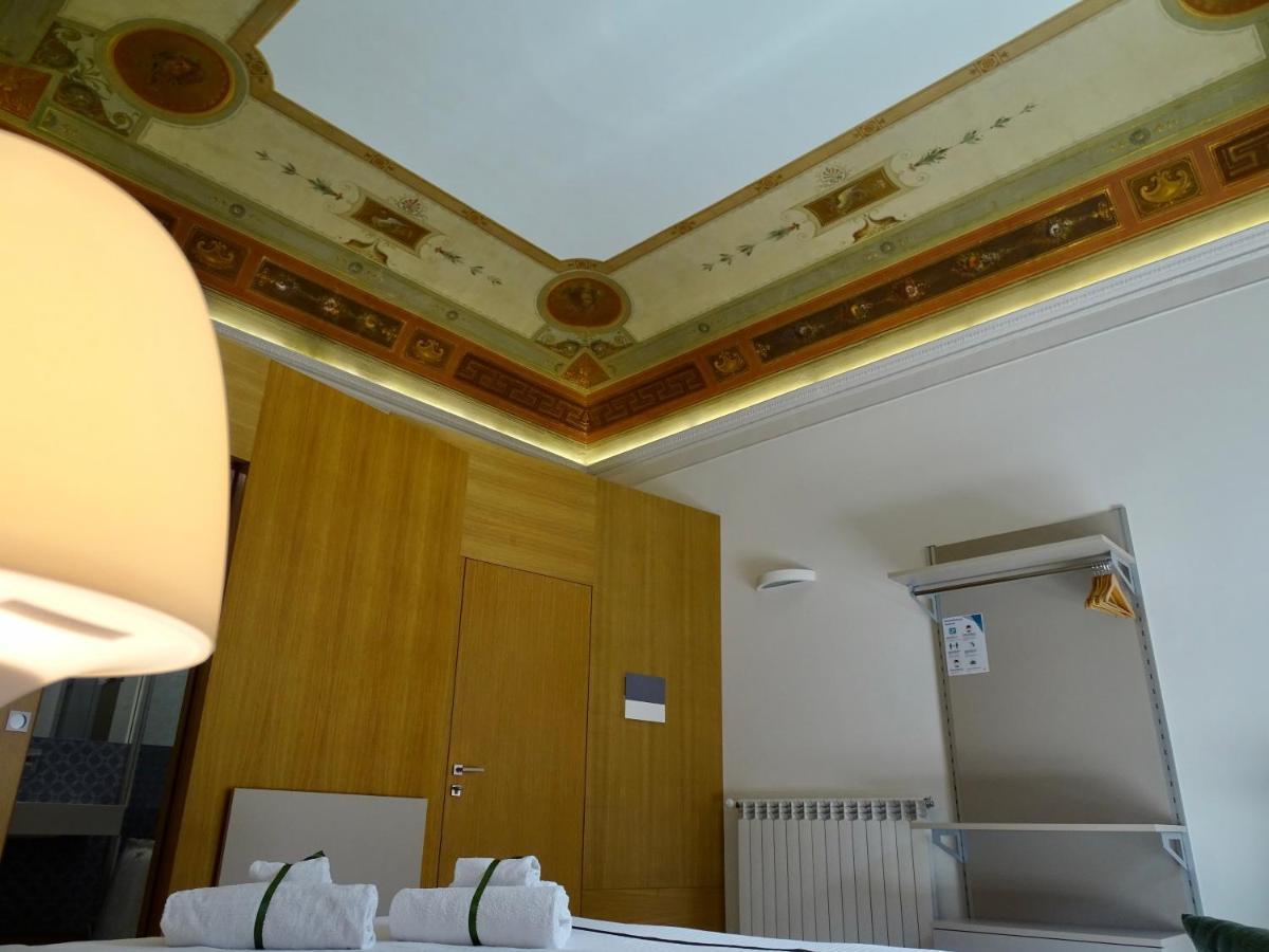 Le Quattro Stagioni - Rooms & Suites パレルモ エクステリア 写真