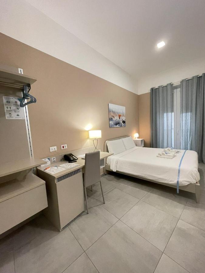 Le Quattro Stagioni - Rooms & Suites パレルモ エクステリア 写真