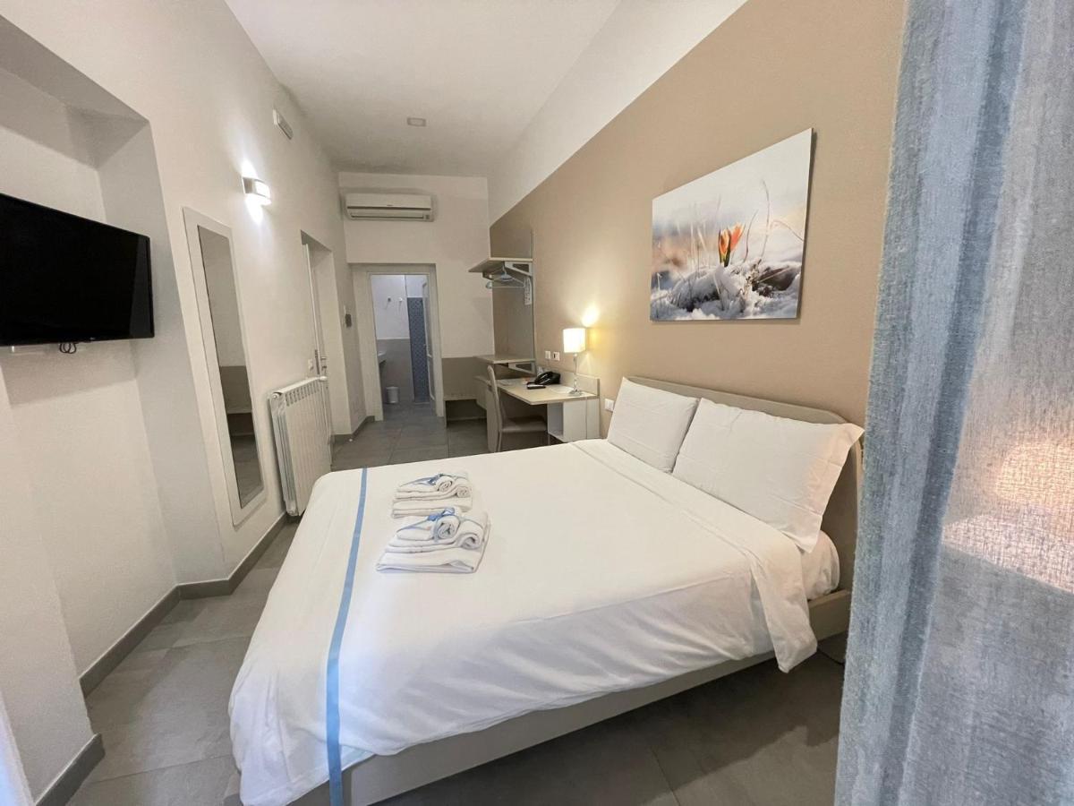 Le Quattro Stagioni - Rooms & Suites パレルモ エクステリア 写真